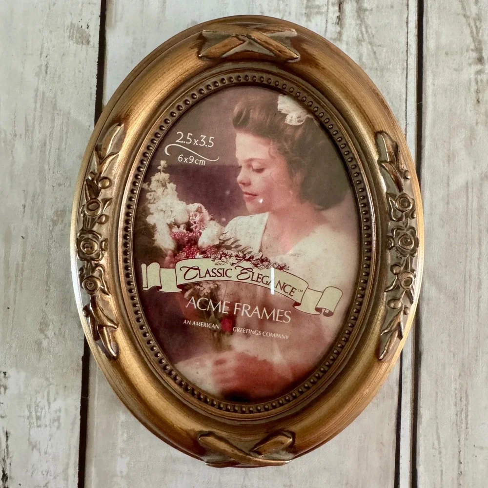 Acme Frames Classic Elegance Oval Picture Frame Set of 3 Green Gold 2.5